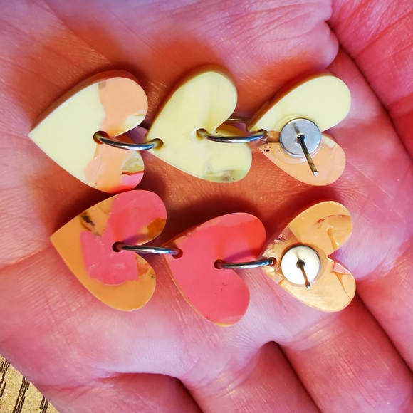 Brand New Eco-Friendly Heart Dangle Earrings - Picture 2 of 2